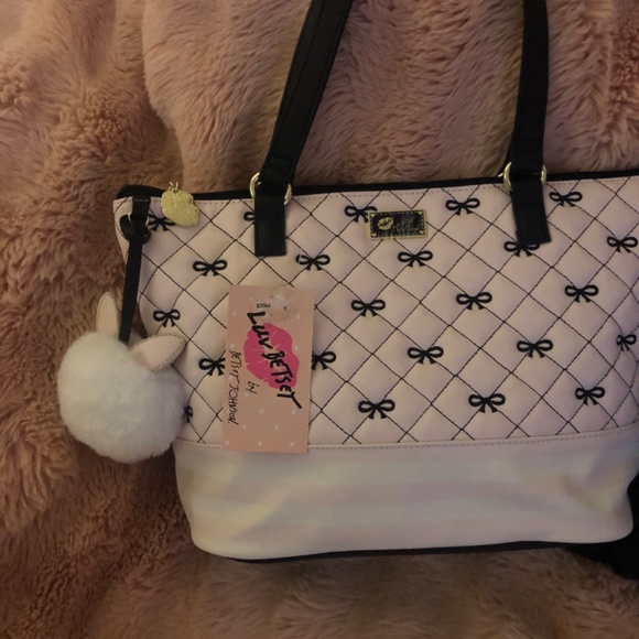 New with tag RARE  Betsy Johnson luv Betsy Pink Bow Amor small tote - Picture 2 of 8